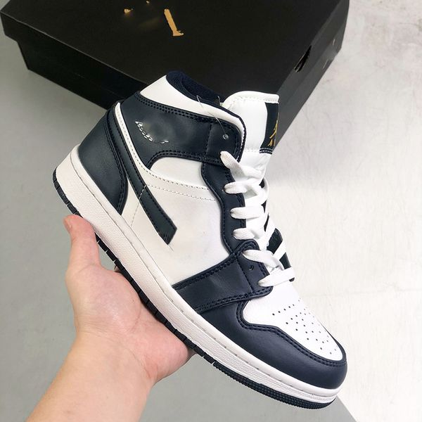 university blue hyper royal 1s jumpman 1 basketball shoes a1lkss031 sports mens women sneakers size 36-47
university blue hyper royal 1s jumpman 1 basketball shoes a1lkss031 sports mens women sneakers size 36-47