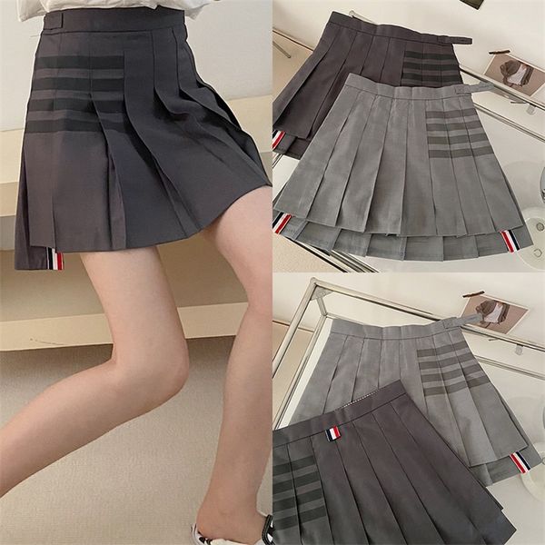 11% off 2022 new trendy men's women's clothing spring summer tb pleated with short front and asymmetric back length college high w, Black
11% off 2022 new trendy men's women's clothing spring summer tb pleated with short front and asymmetric back length college high w, Black