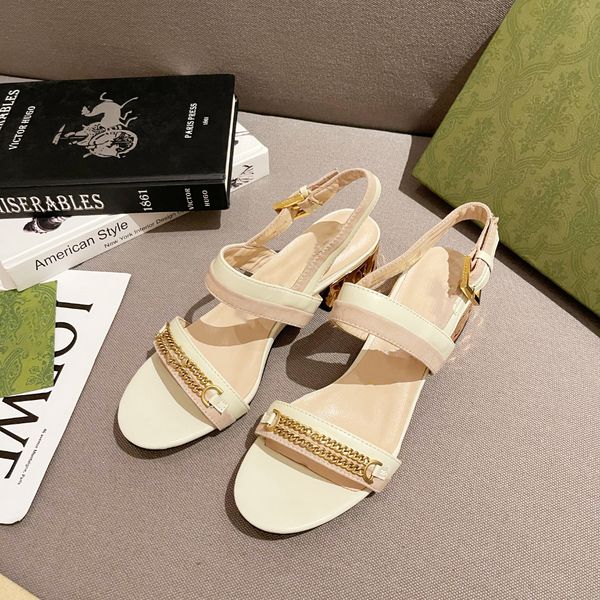 2022 new spring sandals electroplated heel chain decoration fashion high-quality slope heel full leather slippers 35-42, Black
2022 new spring sandals electroplated heel chain decoration fashion high-quality slope heel full leather slippers 35-42, Black