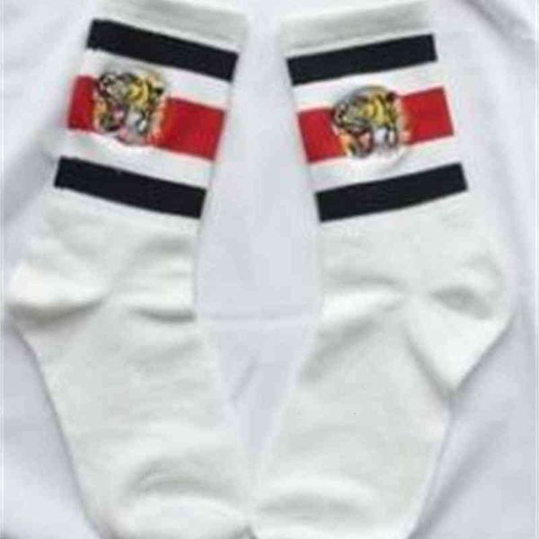 tiger embroideried socks mens womens underwear skateboard streetwear stockings striped design lovers cotton blend athletic, Black
tiger embroideried socks mens womens underwear skateboard streetwear stockings striped design lovers cotton blend athletic, Black