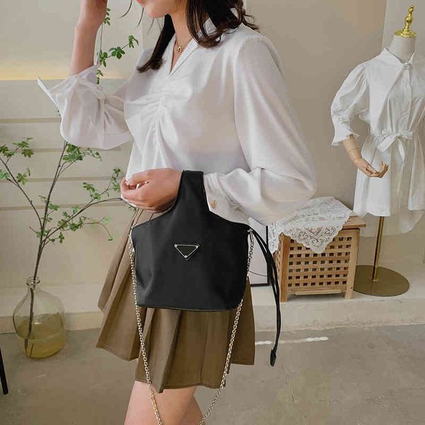 bag female new nylon waterproof handbag triangle standard drawstring vegetable basket handbag mahjong bag purses_tnh4
bag female new nylon waterproof handbag triangle standard drawstring vegetable basket handbag mahjong bag purses_tnh4
