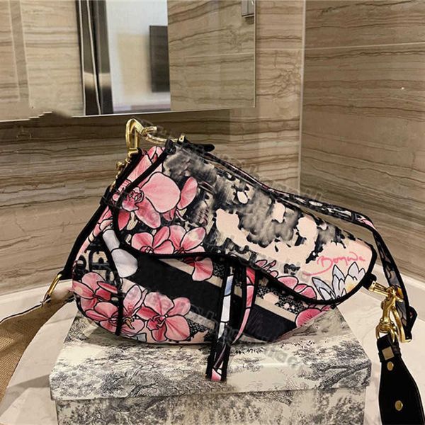 fashion printed saddle shoulder 2021 bag designers crossbody bags handbag messenger handbags totes vintage classic wallet luxurys clutc bnhv
fashion printed saddle shoulder 2021 bag designers crossbody bags handbag messenger handbags totes vintage classic wallet luxurys clutc bnhv