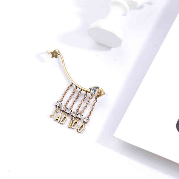 earrings d family high version letter tassel female stud dijia fashion single ring bone clip right, Golden
earrings d family high version letter tassel female stud dijia fashion single ring bone clip right, Golden