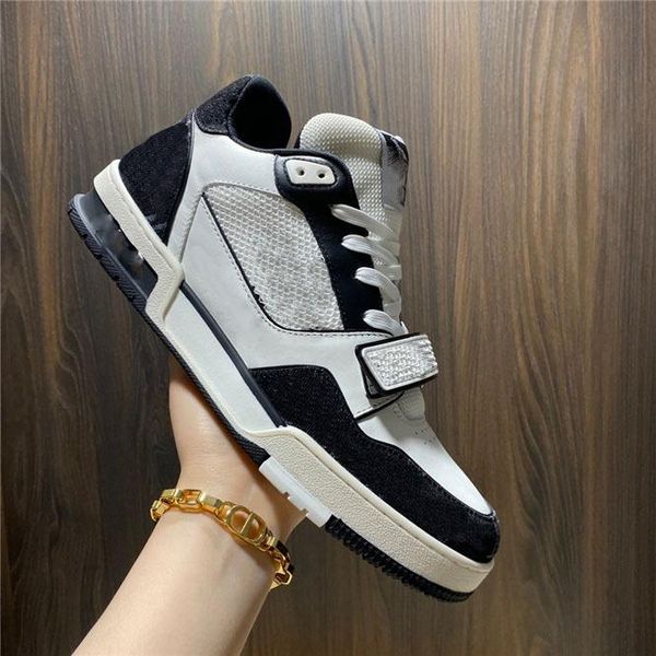 designer trainers casual shoes platform lvs embossed leather basket fashion with iridescent luggage tag white blue green red grey f, Black
designer trainers casual shoes platform lvs embossed leather basket fashion with iridescent luggage tag white blue green red grey f, Black