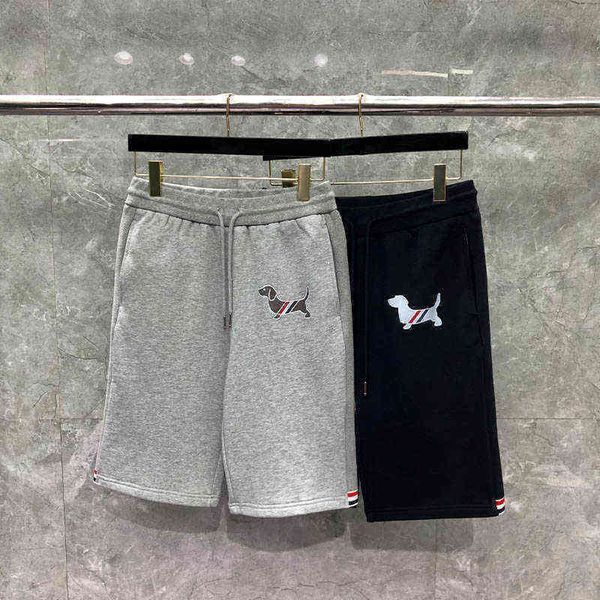 tb thom 2022 men's casual shorts summer new business dog fashion trend short pants loose outdoor women men pants, White;black
tb thom 2022 men's casual shorts summer new business dog fashion trend short pants loose outdoor women men pants, White;black