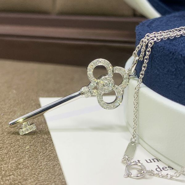 tnx0 t's 18k gold necklace female collar chain with clavicle key pendant jewelry fake one for three, Silver
tnx0 t's 18k gold necklace female collar chain with clavicle key pendant jewelry fake one for three, Silver