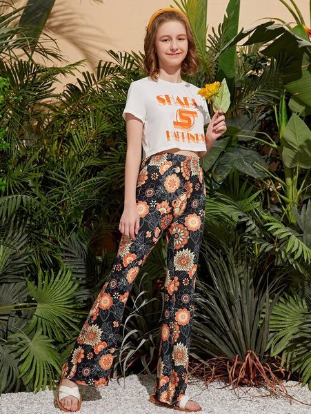teen girls letter and graphic print tee & floral print flare leg pants she, White
teen girls letter and graphic print tee & floral print flare leg pants she, White