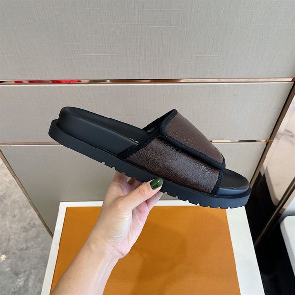 slippers designer men summer sandals ladies print leather slipper flat comfort, Black
slippers designer men summer sandals ladies print leather slipper flat comfort, Black