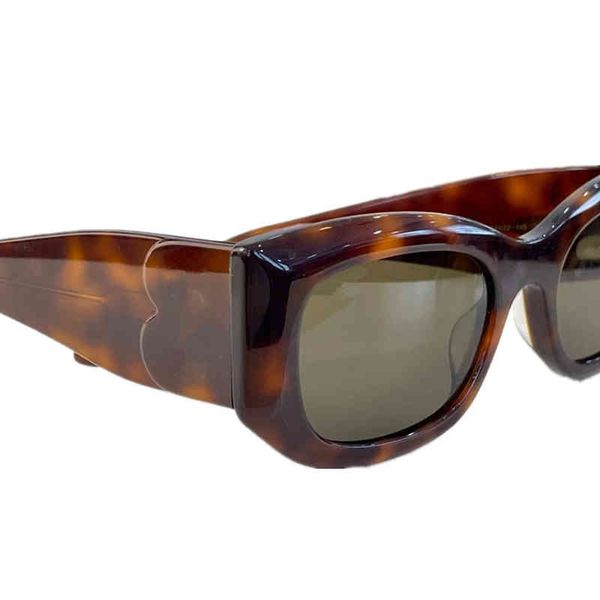 full frame woman retro fashion design sunglass women luxury brand sun glass uv400 ladi 2022 men eyewear sunglasses 29bz, White;black
full frame woman retro fashion design sunglass women luxury brand sun glass uv400 ladi 2022 men eyewear sunglasses 29bz, White;black
