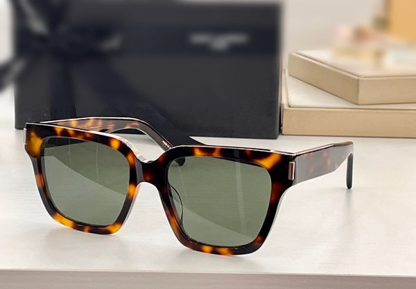 sunglasses for men women summer sl 507 style anti-ultraviolet retro plate plank full frame fashion glasses random box, White;black
sunglasses for men women summer sl 507 style anti-ultraviolet retro plate plank full frame fashion glasses random box, White;black