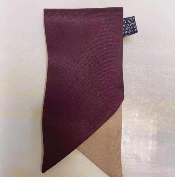 2022 silk scarf handbags women bags letter flower scraves grade head hair 3 colors 8x120cm, Blue;gray
2022 silk scarf handbags women bags letter flower scraves grade head hair 3 colors 8x120cm, Blue;gray