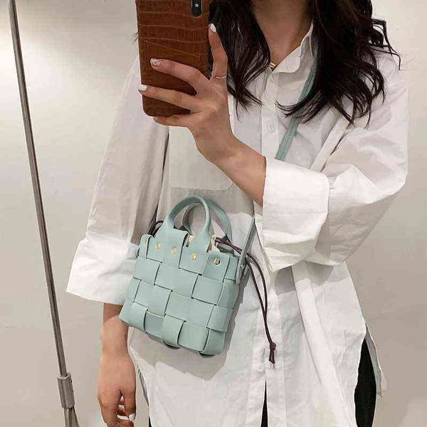 evening bag women leather woven shoulder bag messenger bucket trend chest 20220607 
evening bag women leather woven shoulder bag messenger bucket trend chest 20220607