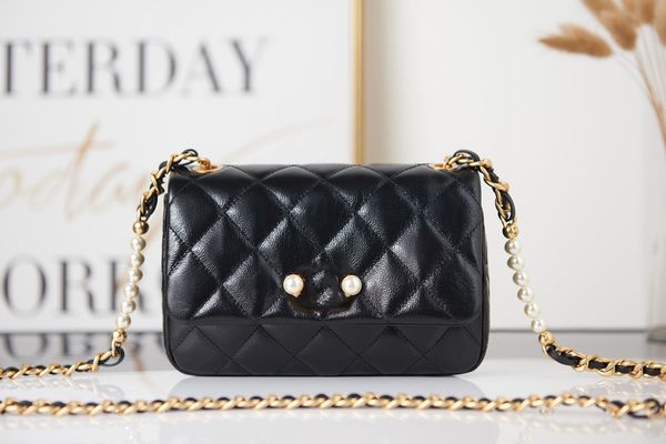 one shoulder bag retro women imported cowhide pearl chain leather women's cross-body bag
one shoulder bag retro women imported cowhide pearl chain leather women's cross-body bag