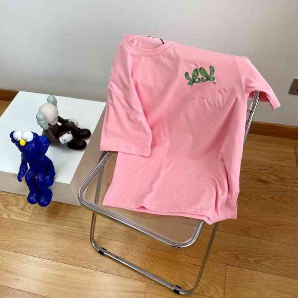 factory direct sales 50% off version luo wei 22 summer new cactus embroidery short sleeve t-shirt casual top, White
factory direct sales 50% off version luo wei 22 summer new cactus embroidery short sleeve t-shirt casual top, White