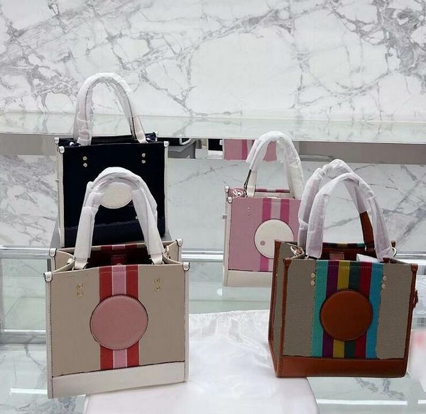 designer classic printing shopping bags fashion retro high capacity handbag removable shoulder straps women elegance messenger bag leather t
designer classic printing shopping bags fashion retro high capacity handbag removable shoulder straps women elegance messenger bag leather t