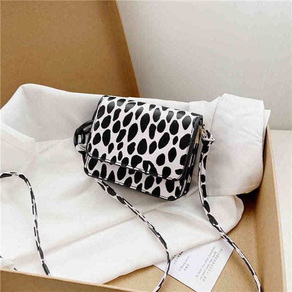 net red small bag women's 2022 spring and summer new fashion korean version versatile ins one shoulder msenger square summer fashion br 
net red small bag women's 2022 spring and summer new fashion korean version versatile ins one shoulder msenger square summer fashion br