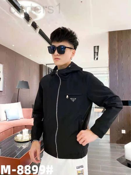 men's jackets designer 2022 spring thin hooded zipper side seam pocket ordinary youth casual black slim jacket d7lk, Black;brown
men's jackets designer 2022 spring thin hooded zipper side seam pocket ordinary youth casual black slim jacket d7lk, Black;brown