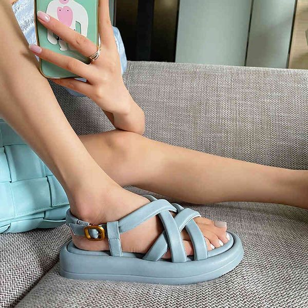 slippers super soft, giant and lightweight white thick soled sandals women's roman shoes fashion one button hollow out leather 1qcf, Black
slippers super soft, giant and lightweight white thick soled sandals women's roman shoes fashion one button hollow out leather 1qcf, Black