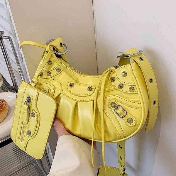fashion rivet fold bag 2022 spring and summer new personalized single shoulder texture messenger women's rivet semicircle bags chain la
fashion rivet fold bag 2022 spring and summer new personalized single shoulder texture messenger women's rivet semicircle bags chain la