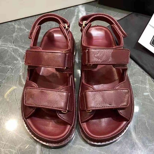 fashion -2022 designer designs women sandals slides crystal calf leather casual shoes quilted platform summer beach slipper 35-42 wit, Black
fashion -2022 designer designs women sandals slides crystal calf leather casual shoes quilted platform summer beach slipper 35-42 wit, Black