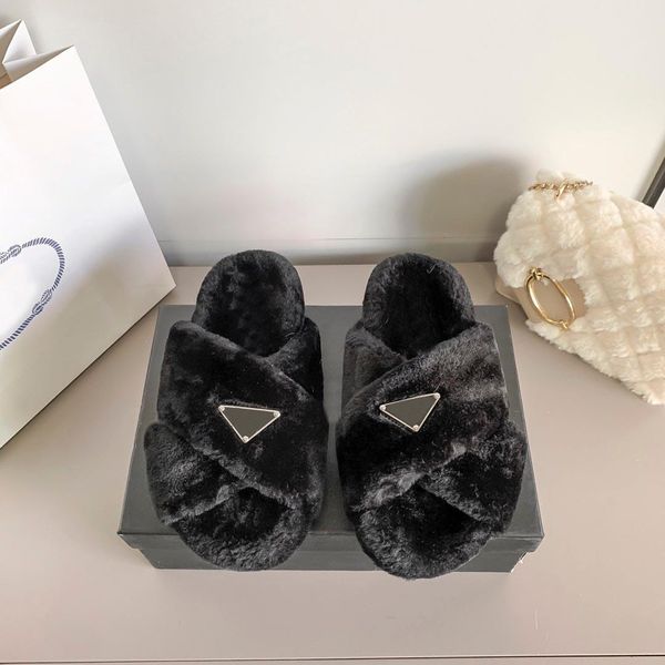 2023 women fur slippers warm winter wool slipper overlapping outside show style splicing autumn slides ladies hollow sandals mid sole thick, Black
2023 women fur slippers warm winter wool slipper overlapping outside show style splicing autumn slides ladies hollow sandals mid sole thick, Black