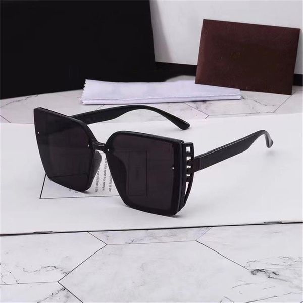 brand design polarized sunglasses men women pilot sunglass luxury uv400 eyewear sun glasses driver metal frame polaroid glass lens287z, White;black
brand design polarized sunglasses men women pilot sunglass luxury uv400 eyewear sun glasses driver metal frame polaroid glass lens287z, White;black