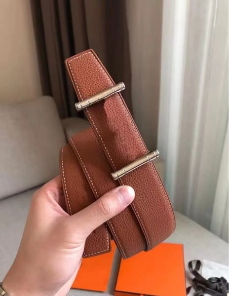 designer man belts for men's womens high-end boutique buckle imported leather double-sided available, Black;brown
designer man belts for men's womens high-end boutique buckle imported leather double-sided available, Black;brown