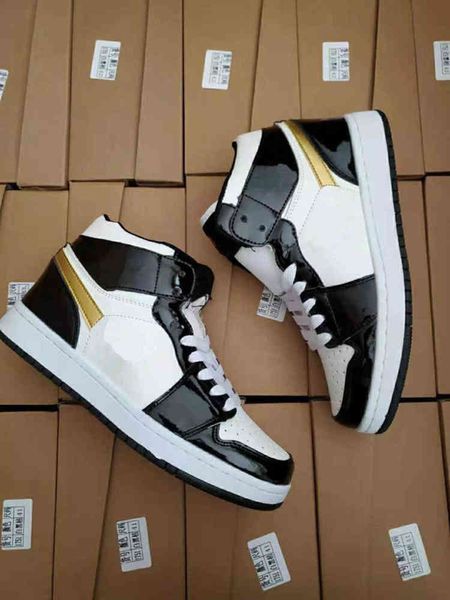 classic mens womens basketball shoes fashion sneakers high 1s sports shoes casual trainers, Black
classic mens womens basketball shoes fashion sneakers high 1s sports shoes casual trainers, Black