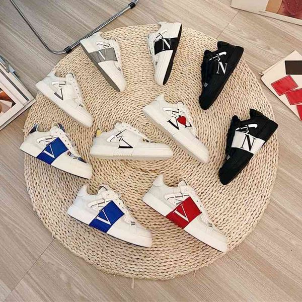 dress shoes v family star same couple leather white shoes leisure thick bottom letter raised board f7is, Black
dress shoes v family star same couple leather white shoes leisure thick bottom letter raised board f7is, Black