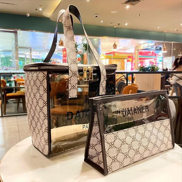 transparent tan bath bag large capacity fitness swimming wash storage bag 
transparent tan bath bag large capacity fitness swimming wash storage bag