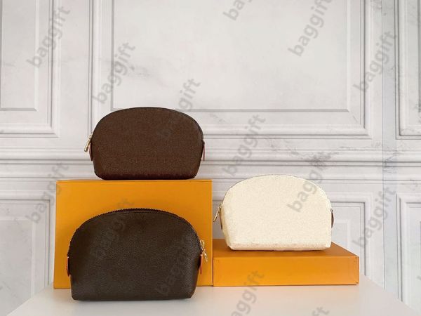 ladies fashion casual designers cosmetic bag luxury clutch chain coin purse white brown flower check m47353 m47515 womens toiletry handbag 2
ladies fashion casual designers cosmetic bag luxury clutch chain coin purse white brown flower check m47353 m47515 womens toiletry handbag 2