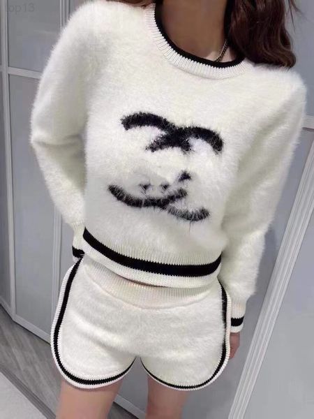 two piece dress designer 2022 correct version early spring new high-end temperament fashion leisure loose slim lamb wool sweater set n5jl, White
two piece dress designer 2022 correct version early spring new high-end temperament fashion leisure loose slim lamb wool sweater set n5jl, White