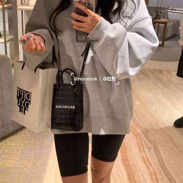 crossbody balencigas handbags crocodile mobile women's phone bag shoulder korean versatile fashion zero wallet retro ba yhi6
crossbody balencigas handbags crocodile mobile women's phone bag shoulder korean versatile fashion zero wallet retro ba yhi6