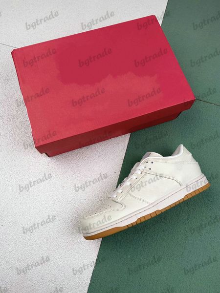 low og flatform running shoe designers women men sports trainers jumpman purple white blue fashion casual skate shoes 
low og flatform running shoe designers women men sports trainers jumpman purple white blue fashion casual skate shoes