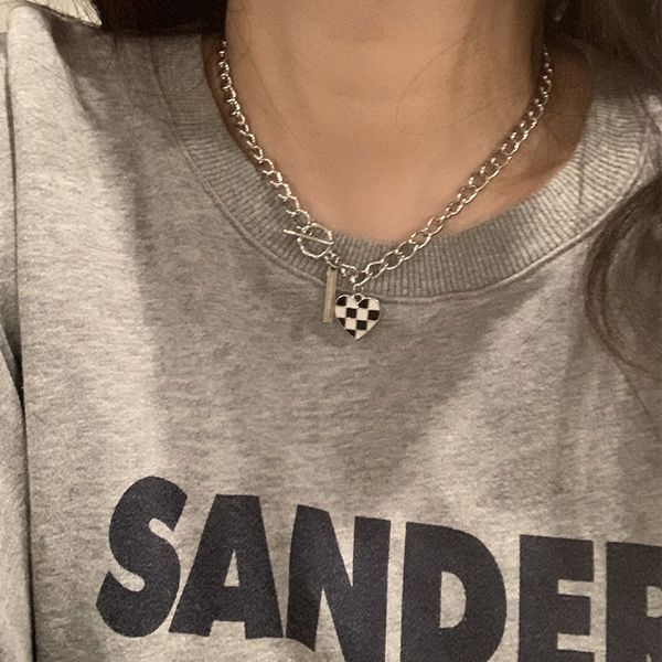 chessboard plaid love pendant necklace female niche design senior sweater sweater clavicle chain ins hip, Silver
chessboard plaid love pendant necklace female niche design senior sweater sweater clavicle chain ins hip, Silver