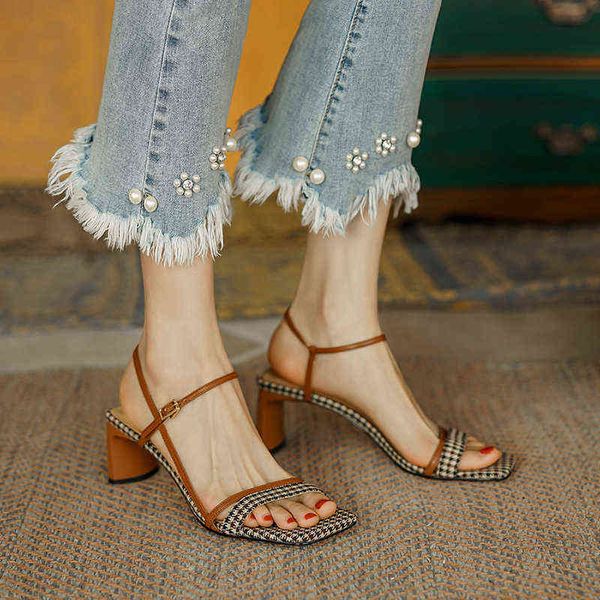 designer women's high heels casual sandals thick heel square head net red simple thin 2022 color matching one line belt women's sa, Black
designer women's high heels casual sandals thick heel square head net red simple thin 2022 color matching one line belt women's sa, Black