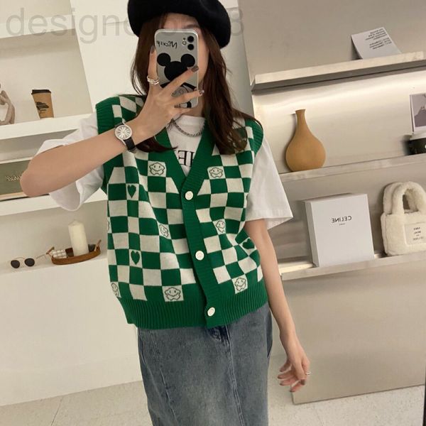 women's vests designer sp original and early spring cartoon checkerboard contrast color knitted vest women's v-neck overlapping we, Black;white
women's vests designer sp original and early spring cartoon checkerboard contrast color knitted vest women's v-neck overlapping we, Black;white