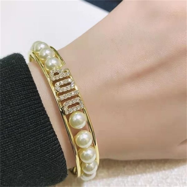 2022 36% off designer d family new female pearl full circle bracelet star same high version jewelry color, Black
2022 36% off designer d family new female pearl full circle bracelet star same high version jewelry color, Black
