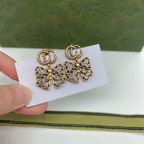 designer new fashion letter pendant pendant earrings women's brand designer pearl earrings women's g earrings, Golden
designer new fashion letter pendant pendant earrings women's brand designer pearl earrings women's g earrings, Golden