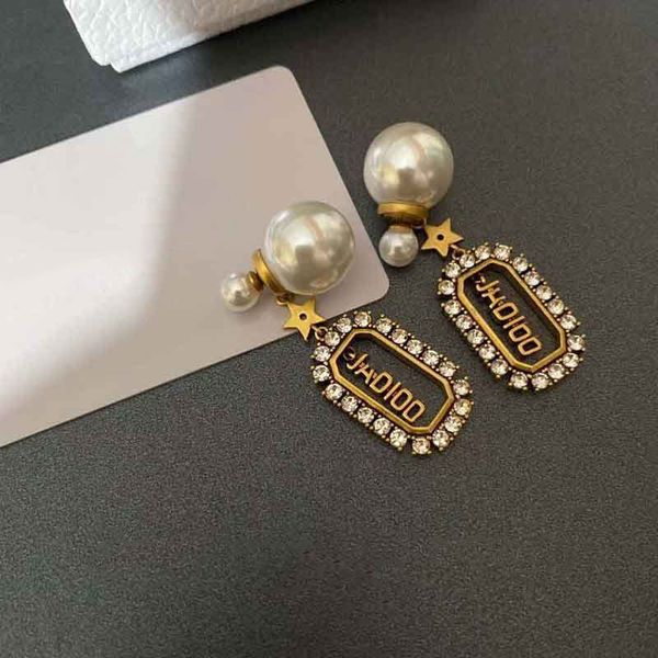stud charm 18k gold plated 925 silver luxury designer alphabet geometric women's round crystal rhinestone pearl dgearrings wedding part, Golden
stud charm 18k gold plated 925 silver luxury designer alphabet geometric women's round crystal rhinestone pearl dgearrings wedding part, Golden