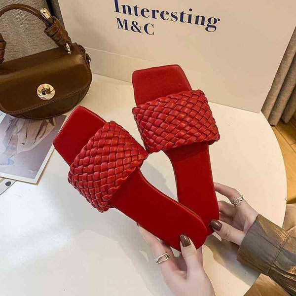 large size sandals women wear 2022 summer open toe one-line beach shoes, square head flat bottomed without heels, Black
large size sandals women wear 2022 summer open toe one-line beach shoes, square head flat bottomed without heels, Black