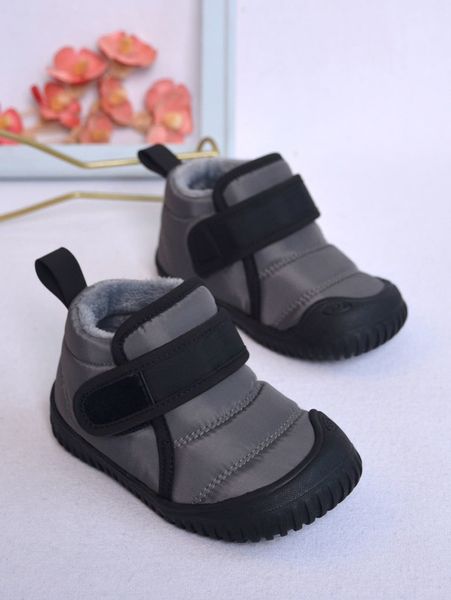 boys textured plush inside boots she, Black;grey 
boys textured plush inside boots she, Black;grey