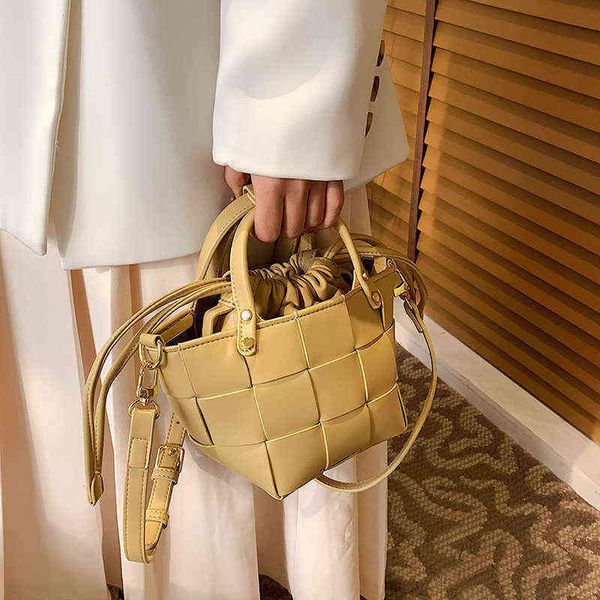 crossbody bag shoulder bags handbags weave design trendy small leather with short handle for women kawaii tote
crossbody bag shoulder bags handbags weave design trendy small leather with short handle for women kawaii tote