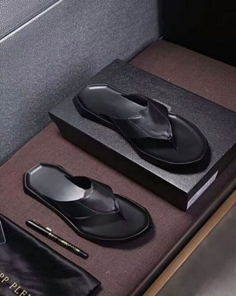 2022 luxurys designers leather thong slipper sandal with double metal men slides flip-flops black slippers summer beach sandals shoes with b
2022 luxurys designers leather thong slipper sandal with double metal men slides flip-flops black slippers summer beach sandals shoes with b