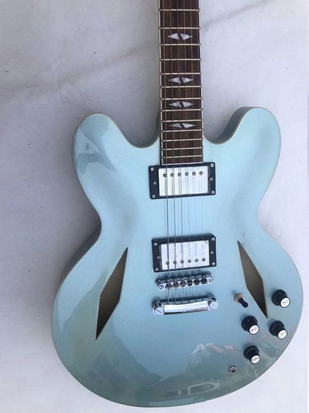 classic jazz electric guitar rosewood fingerboard hollow jazz guitar professional performance level delivery to home
classic jazz electric guitar rosewood fingerboard hollow jazz guitar professional performance level delivery to home