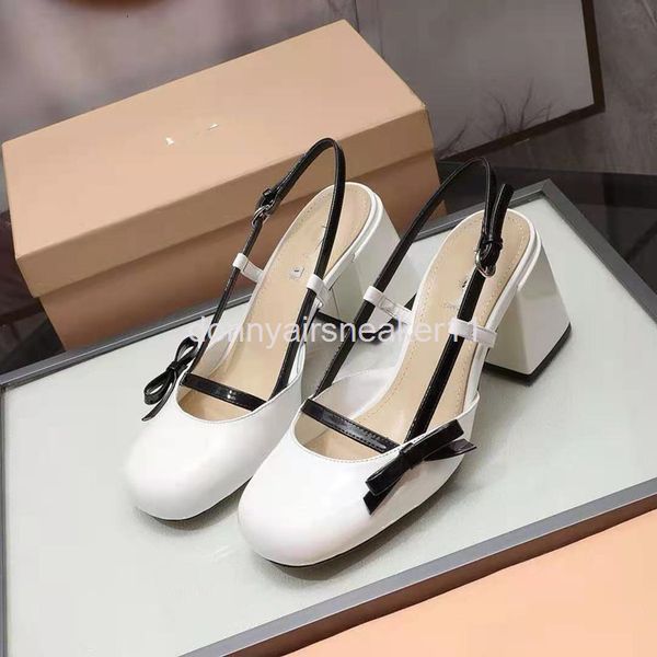 sandals early spring bow knot round head shallow mouth baotou color matching cowhide high heel thick side air women's cool shoes, Black
sandals early spring bow knot round head shallow mouth baotou color matching cowhide high heel thick side air women's cool shoes, Black