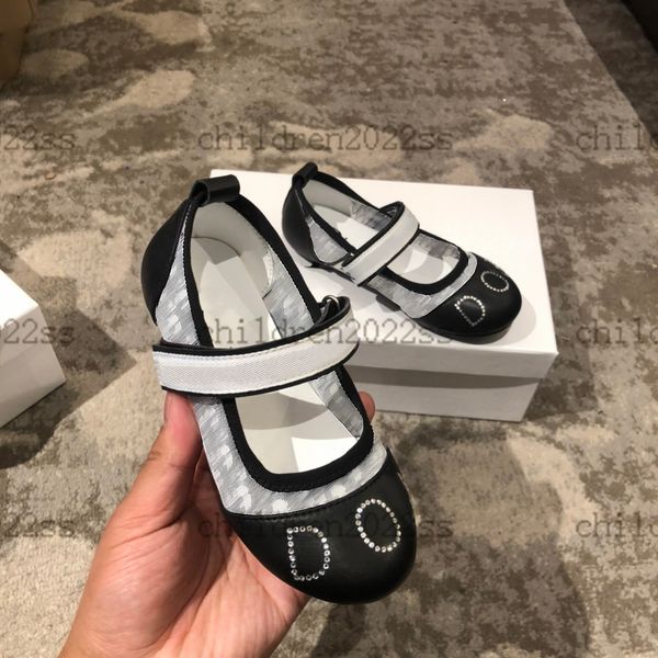 high-end bling flash drill dance shoes mesh stitching 2022 girls dr flat shoes newly designer baby dancing shoe versatile classic lambskin d, Black;grey
high-end bling flash drill dance shoes mesh stitching 2022 girls dr flat shoes newly designer baby dancing shoe versatile classic lambskin d, Black;grey