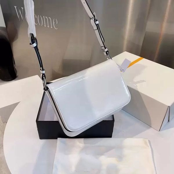 classic style versatile street pgraphy first choice shoulder bags fashionable and exquisite lady handbag luxury designer messenger bag
classic style versatile street pgraphy first choice shoulder bags fashionable and exquisite lady handbag luxury designer messenger bag