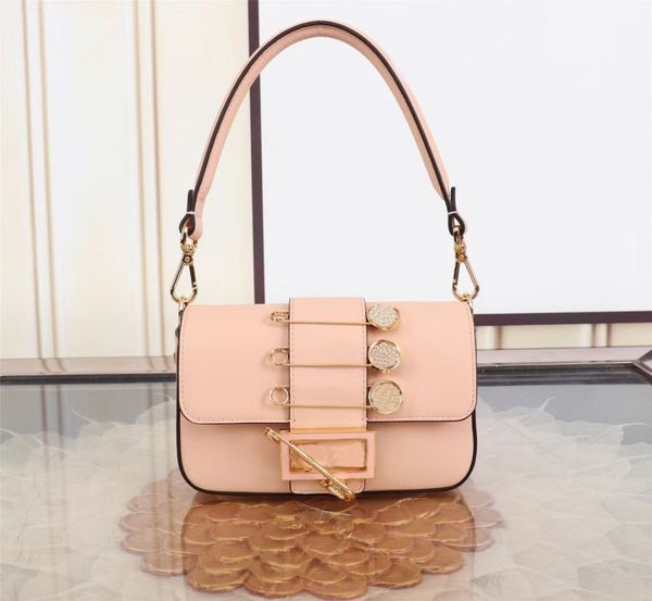 women's designer bag unique makeup bag fashion metal pin buckle decorative leather shoulder belt chain bags luxury walk show party unde
women's designer bag unique makeup bag fashion metal pin buckle decorative leather shoulder belt chain bags luxury walk show party unde