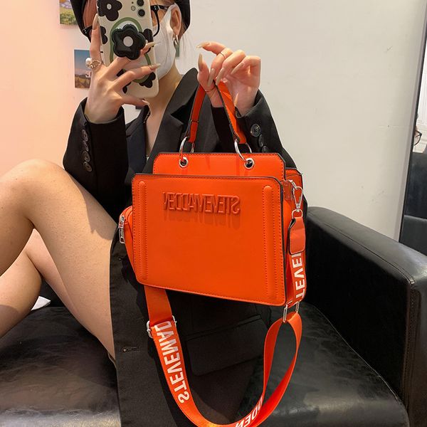 45%off madden bag female 2022 new fashion trend net red msenger designer wide shoulder handbag letter small square crossbody bags
45%off madden bag female 2022 new fashion trend net red msenger designer wide shoulder handbag letter small square crossbody bags